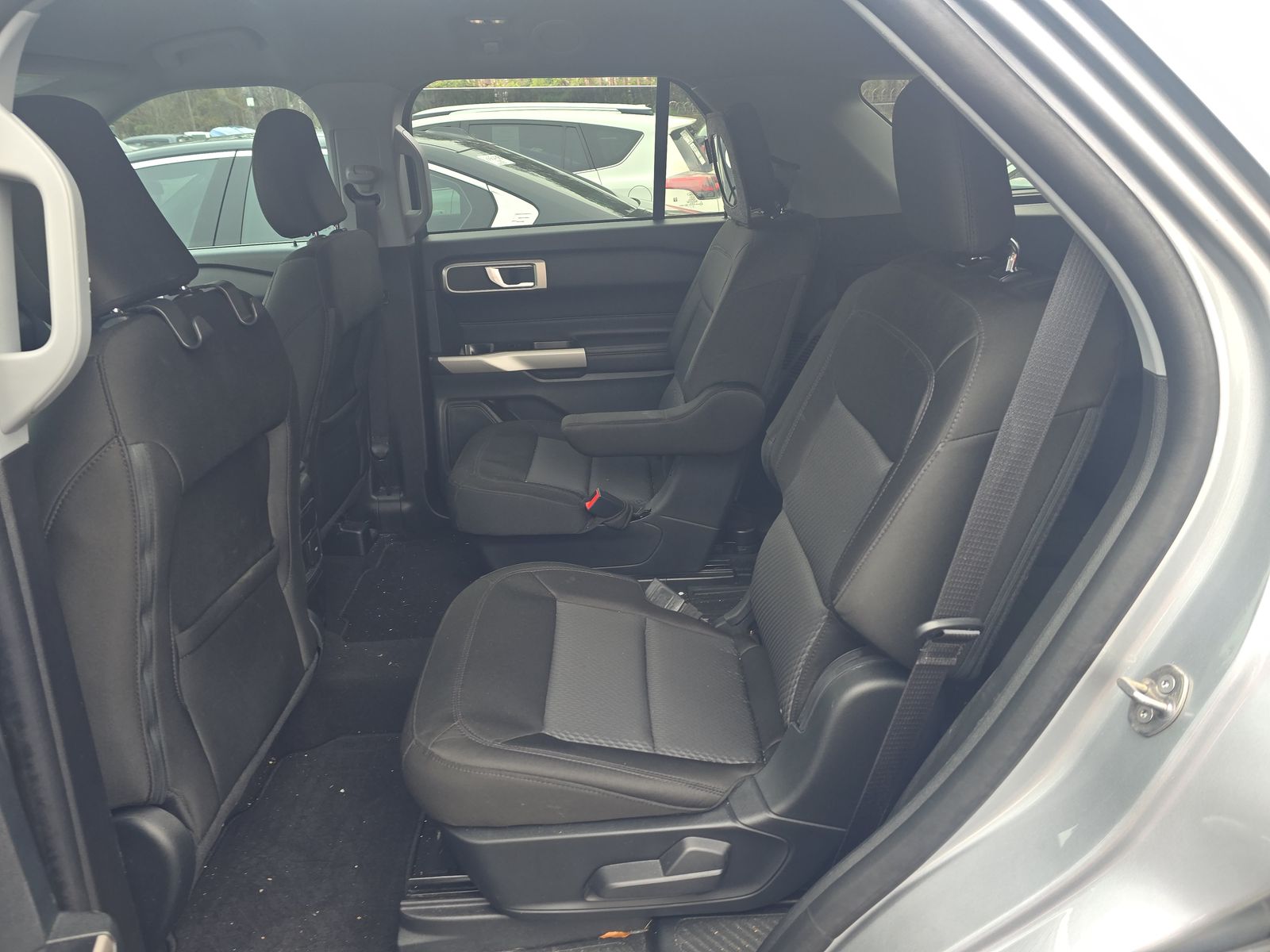 2023 Ford Explorer XLT RWD