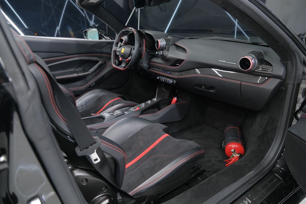 2021 Ferrari F8 Base RWD