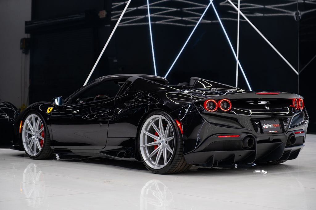 2021 Ferrari F8 Base RWD