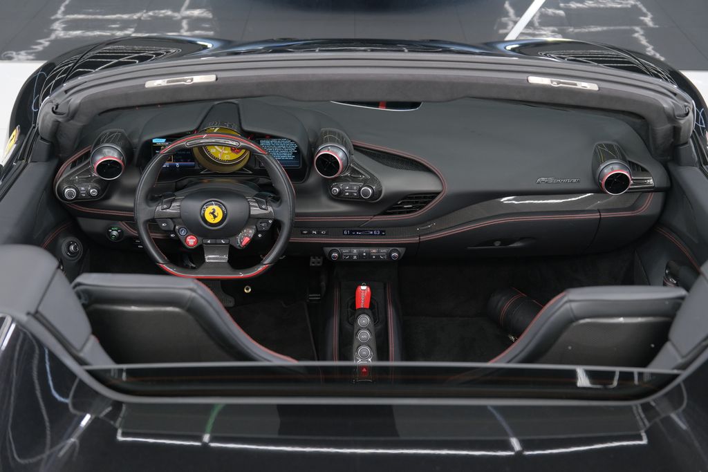 2021 Ferrari F8 Base RWD