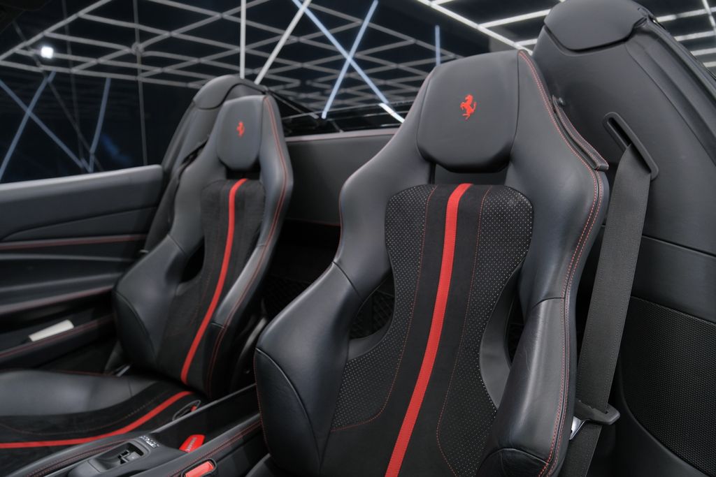 2021 Ferrari F8 Base RWD