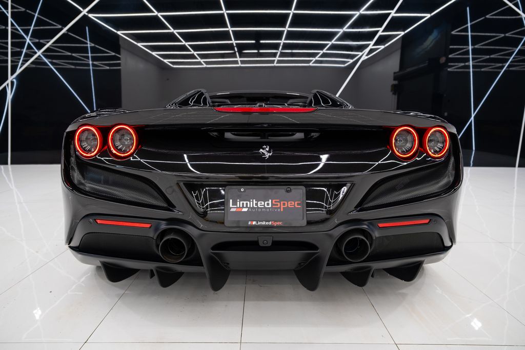 2021 Ferrari F8 Base RWD