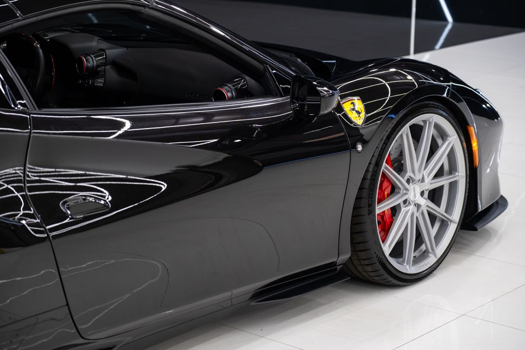 2021 Ferrari F8 Base RWD