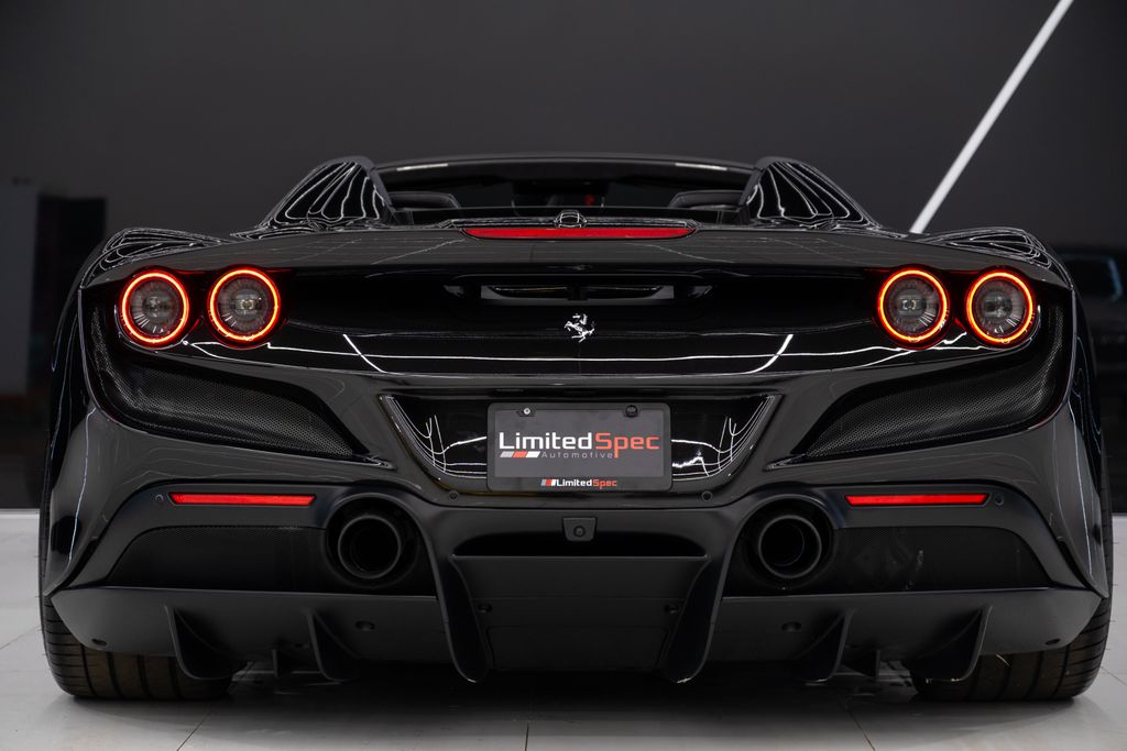 2021 Ferrari F8 Base RWD