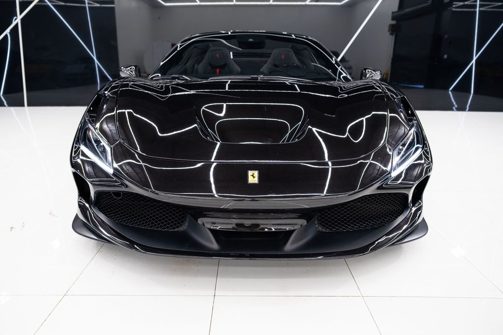 2021 Ferrari F8 Base RWD