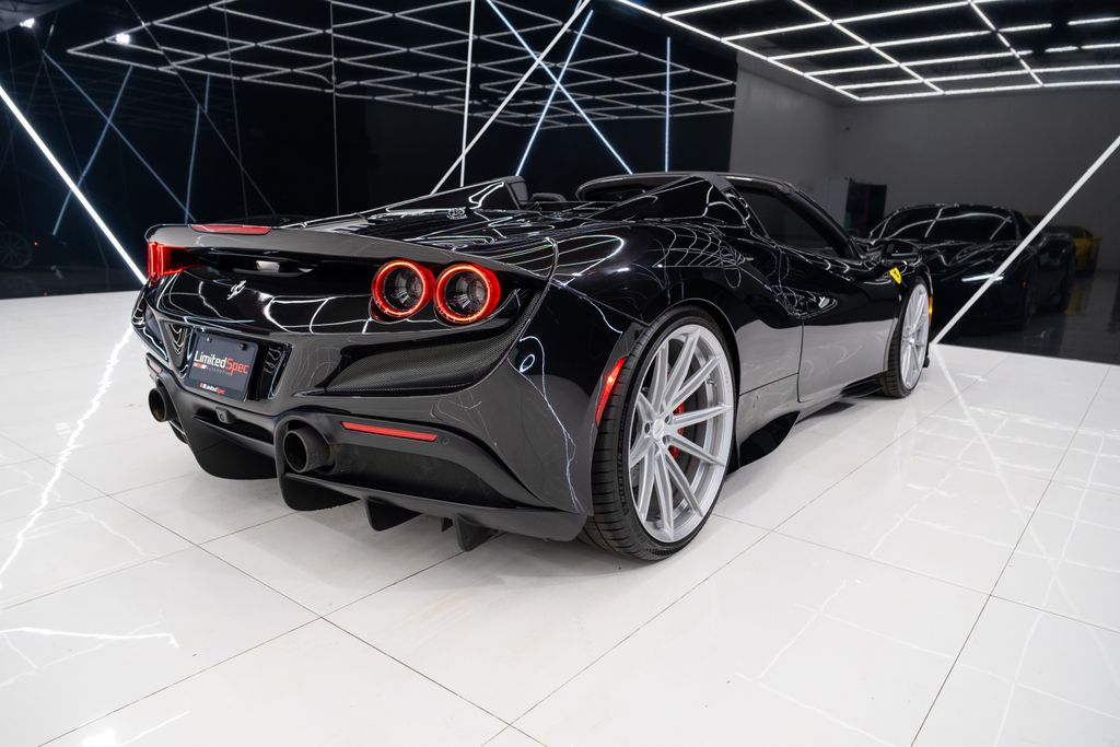 2021 Ferrari F8 Base RWD