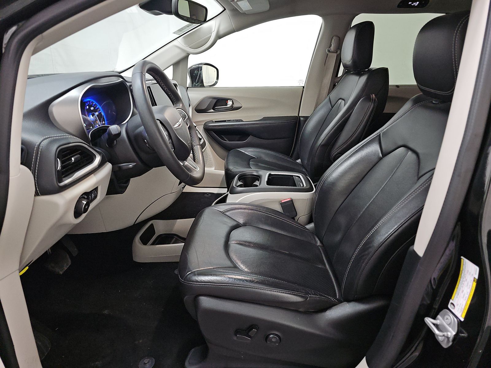 2022 Chrysler Pacifica Touring L FWD