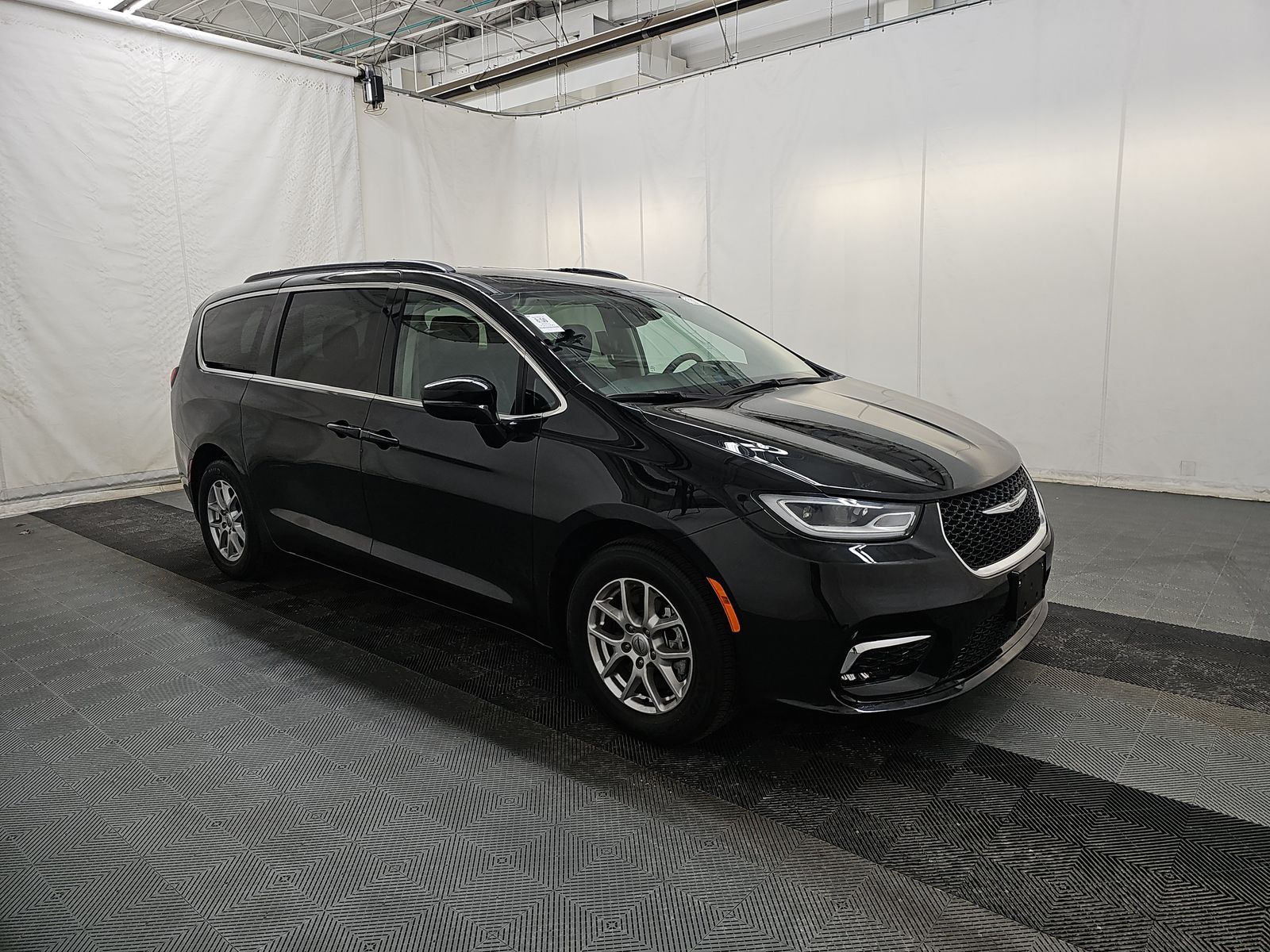 2022 Chrysler Pacifica Touring L FWD