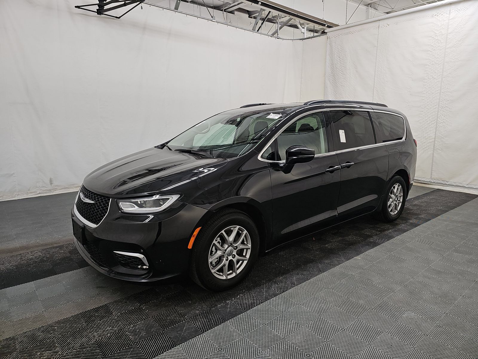 2022 Chrysler Pacifica Touring L FWD