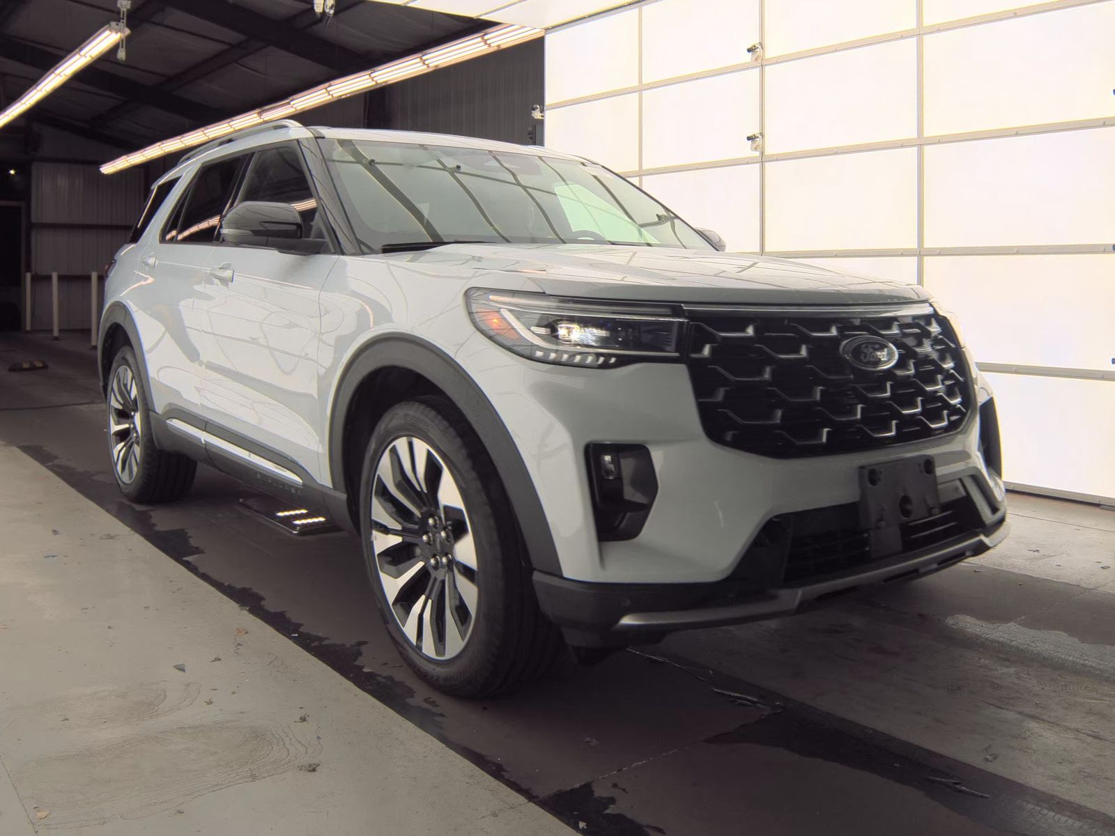 2025 Ford Explorer Platinum AWD