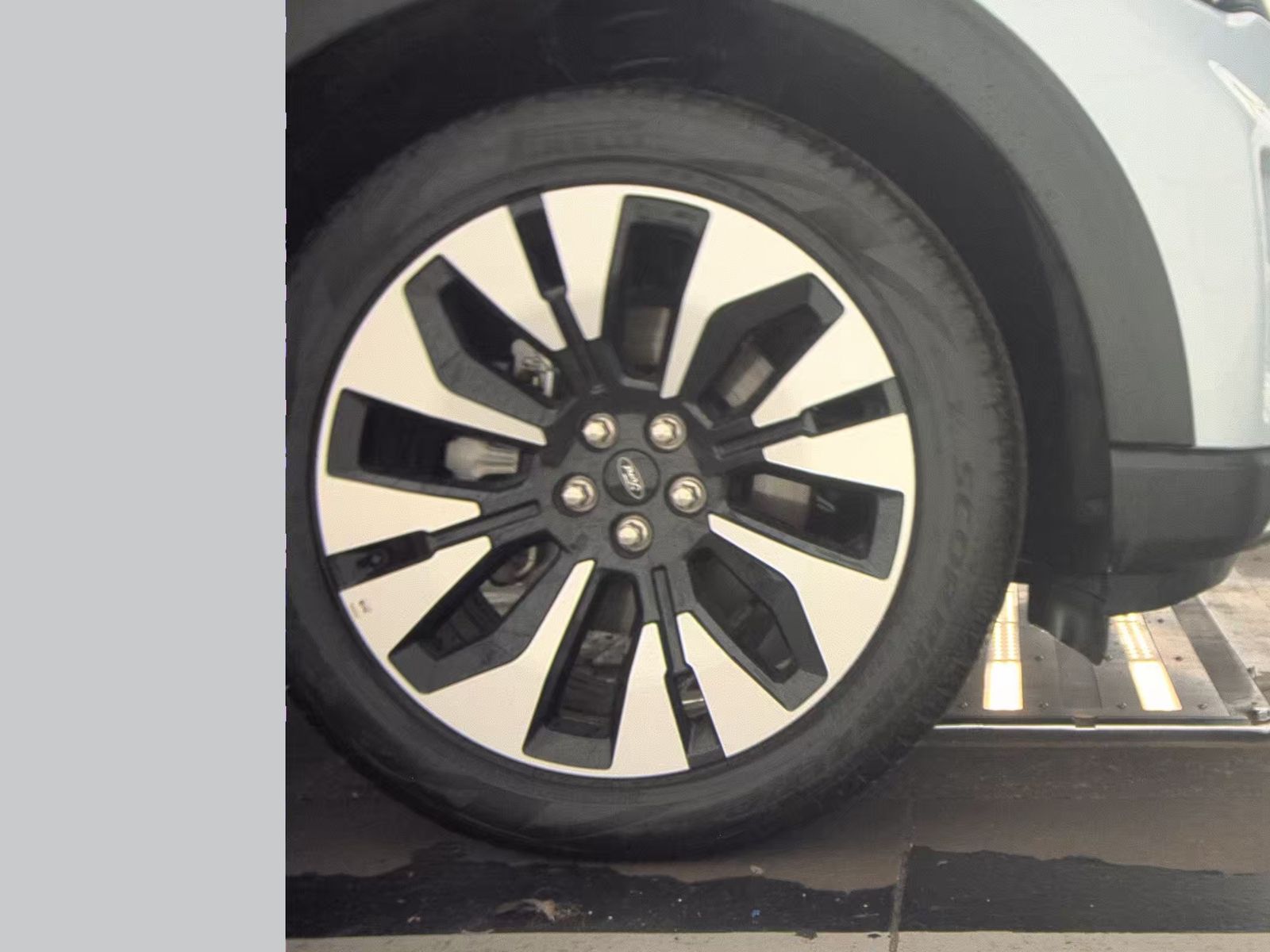 2025 Ford Explorer Platinum AWD