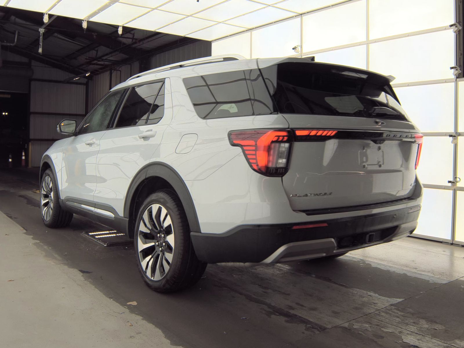 2025 Ford Explorer Platinum AWD