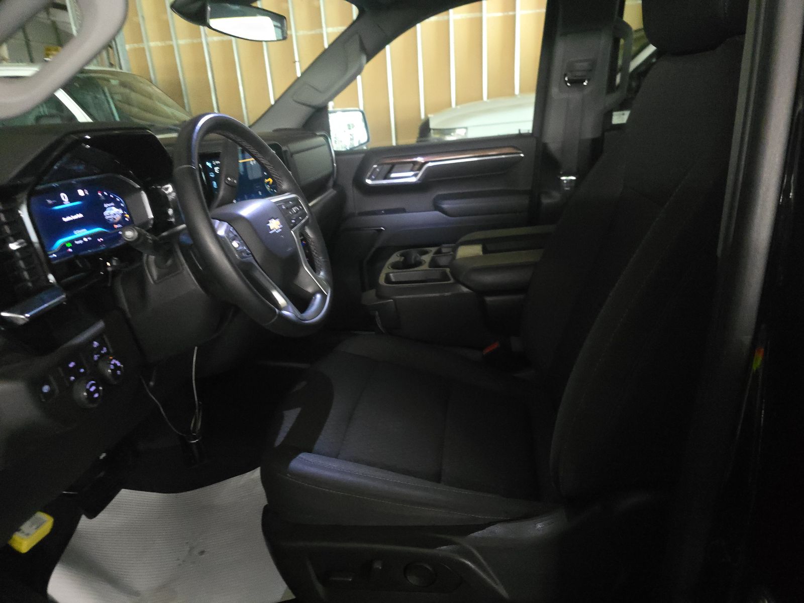 2023 Chevrolet Silverado 1500 LT AWD