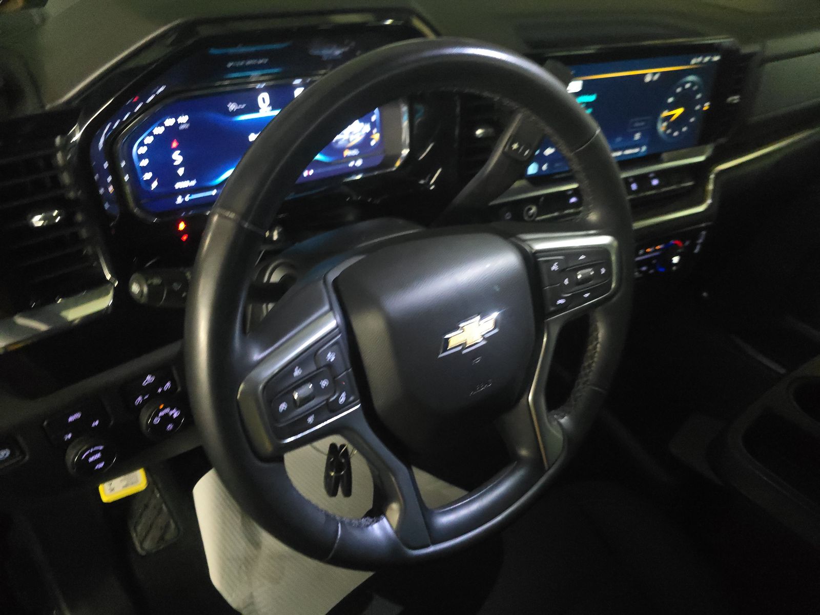 2023 Chevrolet Silverado 1500 LT AWD