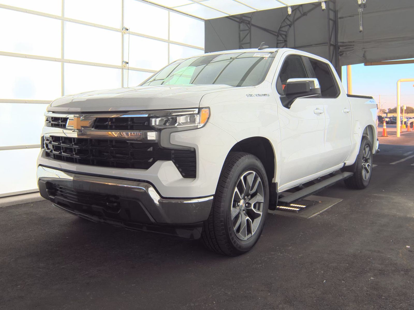 2024 Chevrolet Silverado 1500 LT AWD