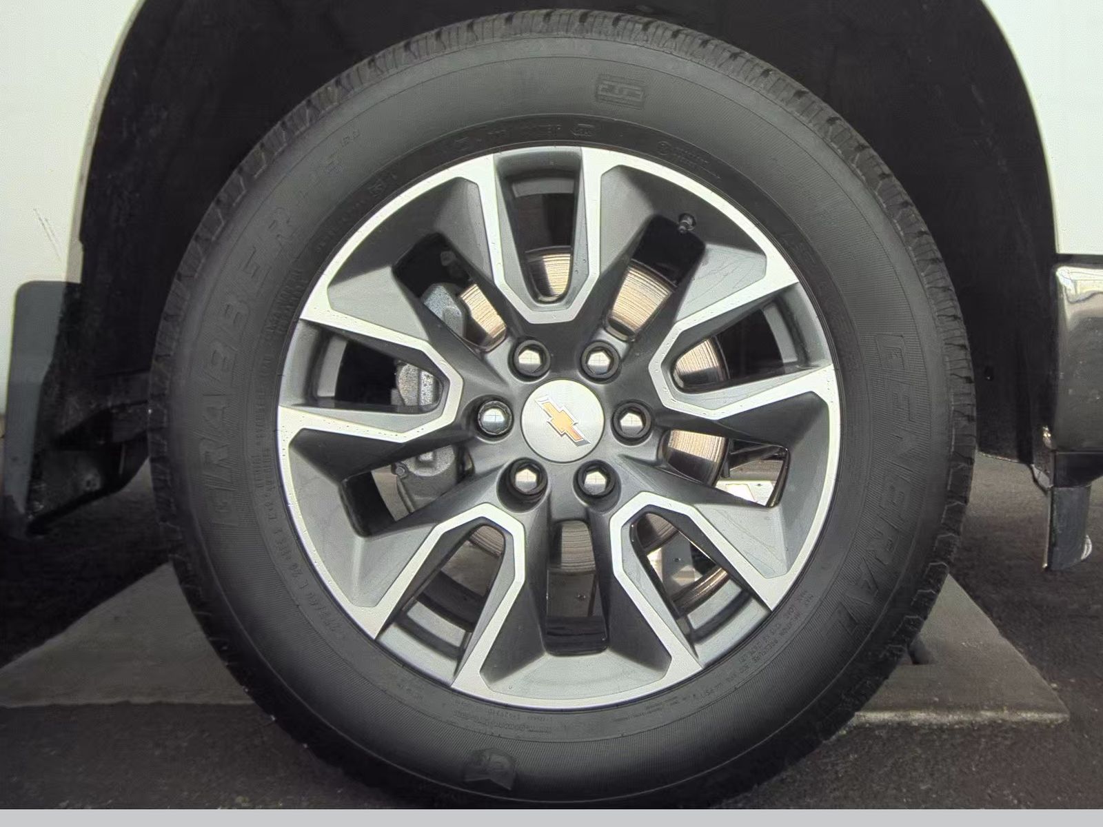 2024 Chevrolet Silverado 1500 LT AWD