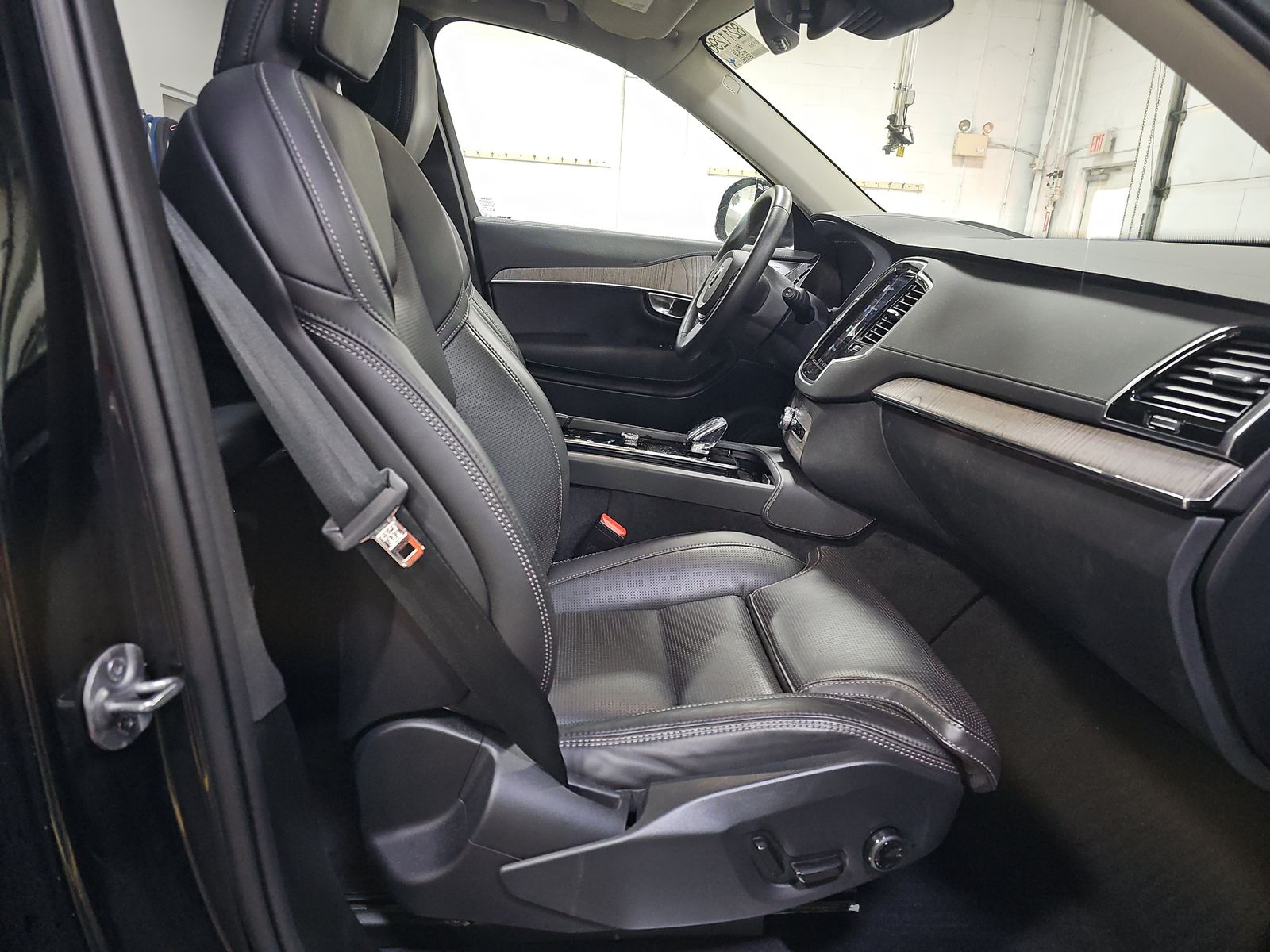 2024 Volvo XC90 Recharge T8 Ultimate AWD