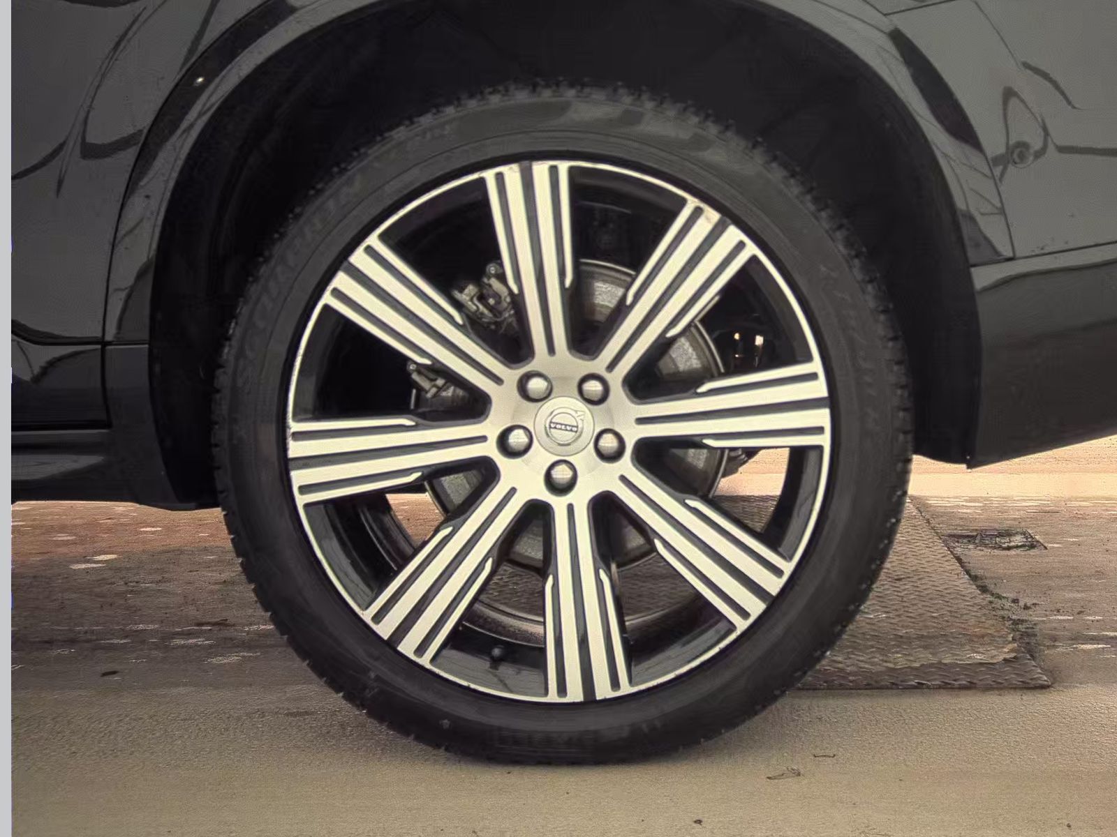 2024 Volvo XC90 Recharge T8 Ultimate AWD