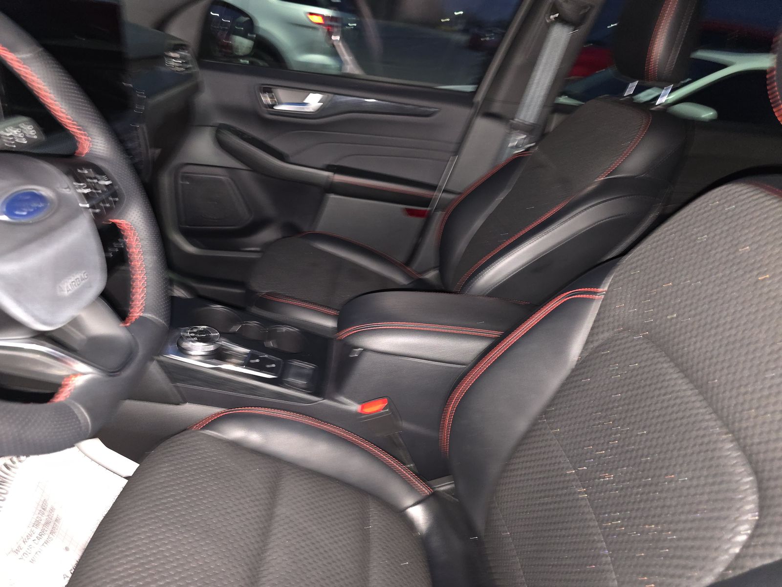 FORD ESCAPE - 8