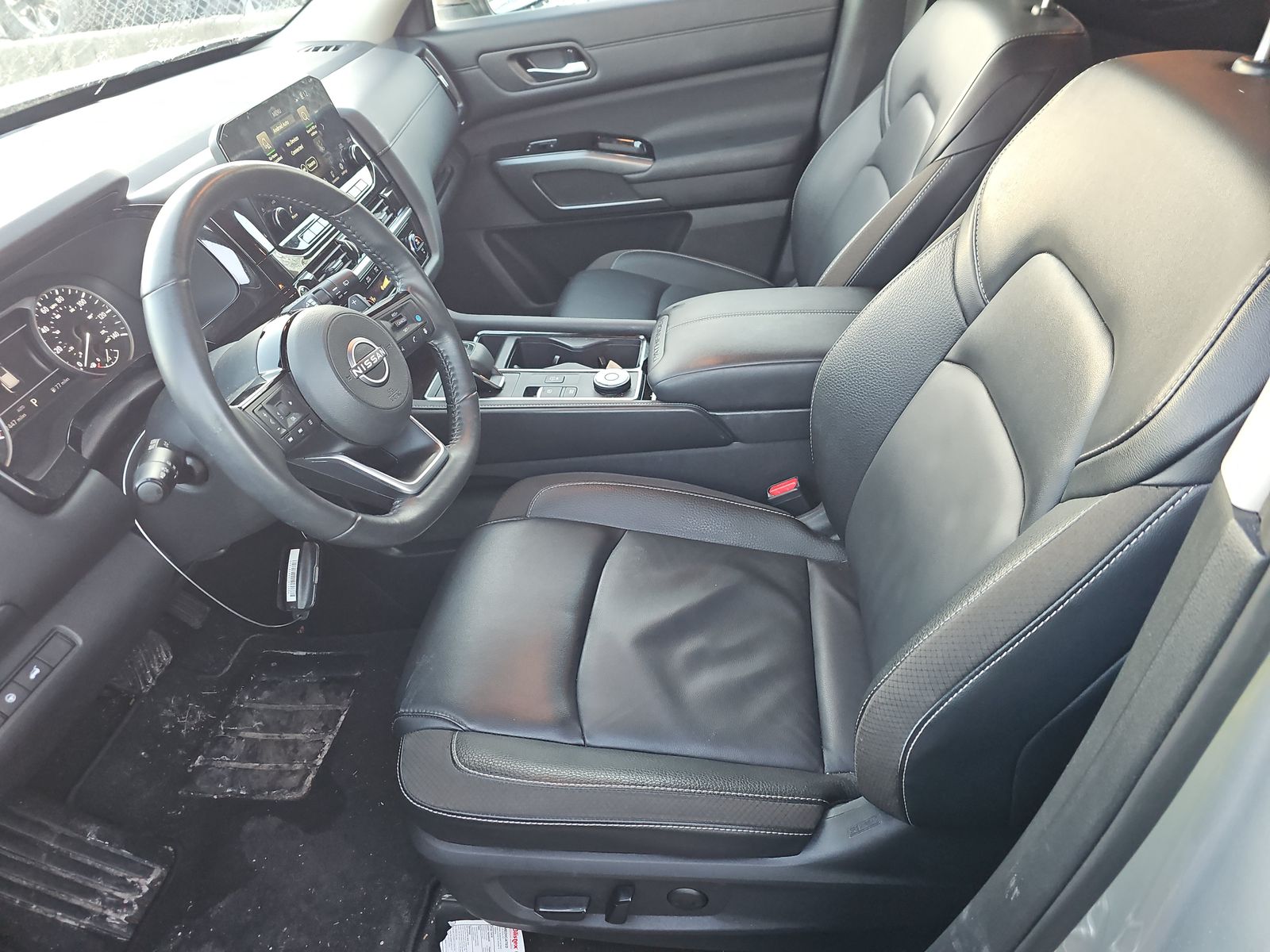 2024 Nissan Pathfinder SL AWD