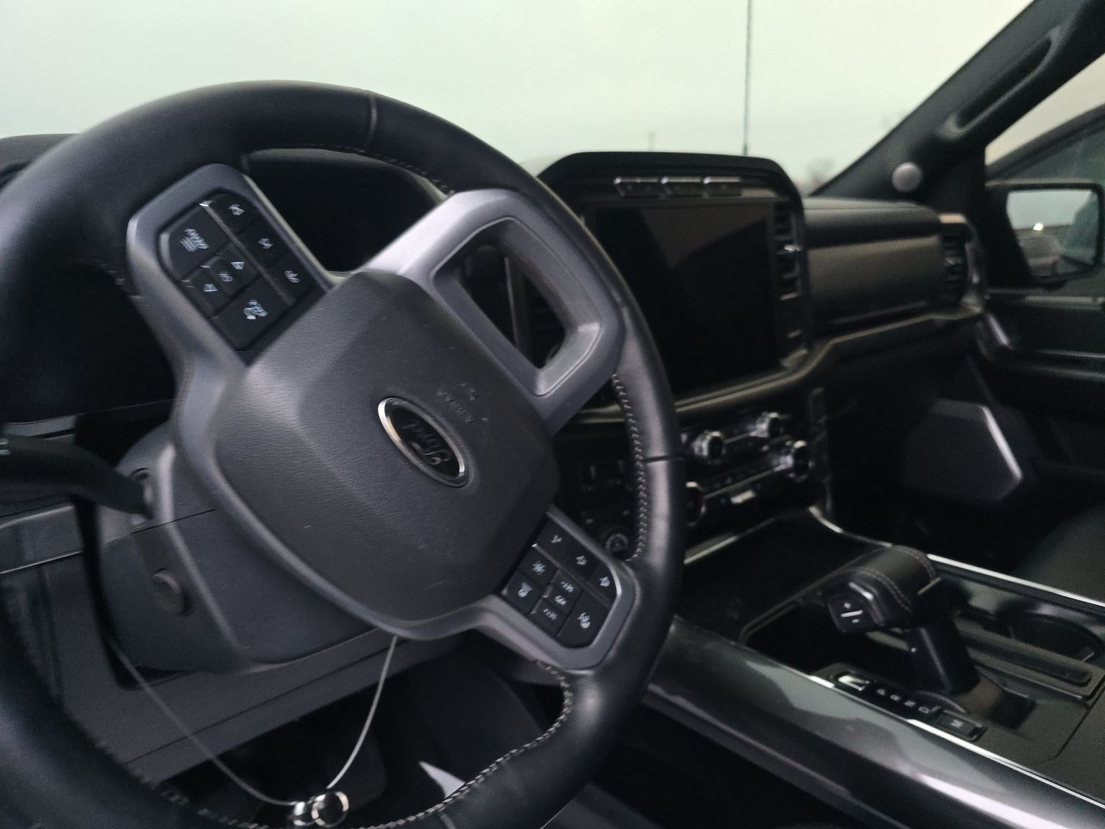 2023 Ford F-150 Hybrid Lariat AWD