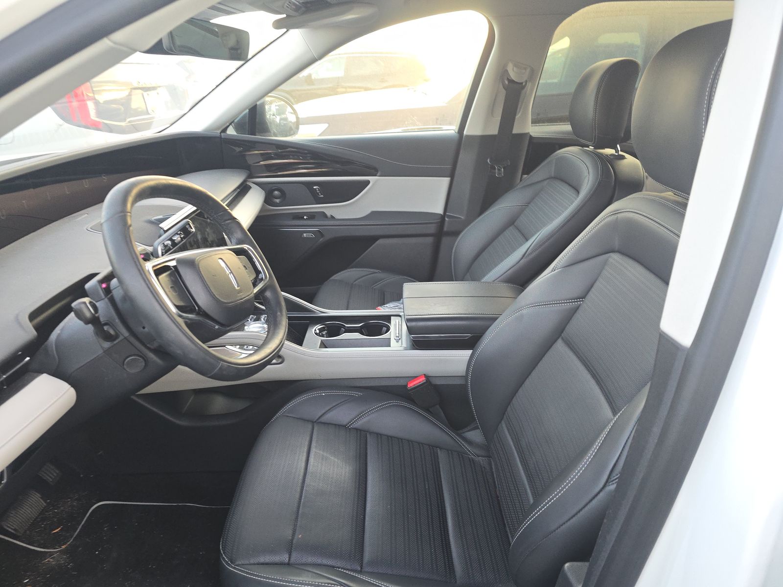 2025 Lincoln Nautilus Reserve AWD