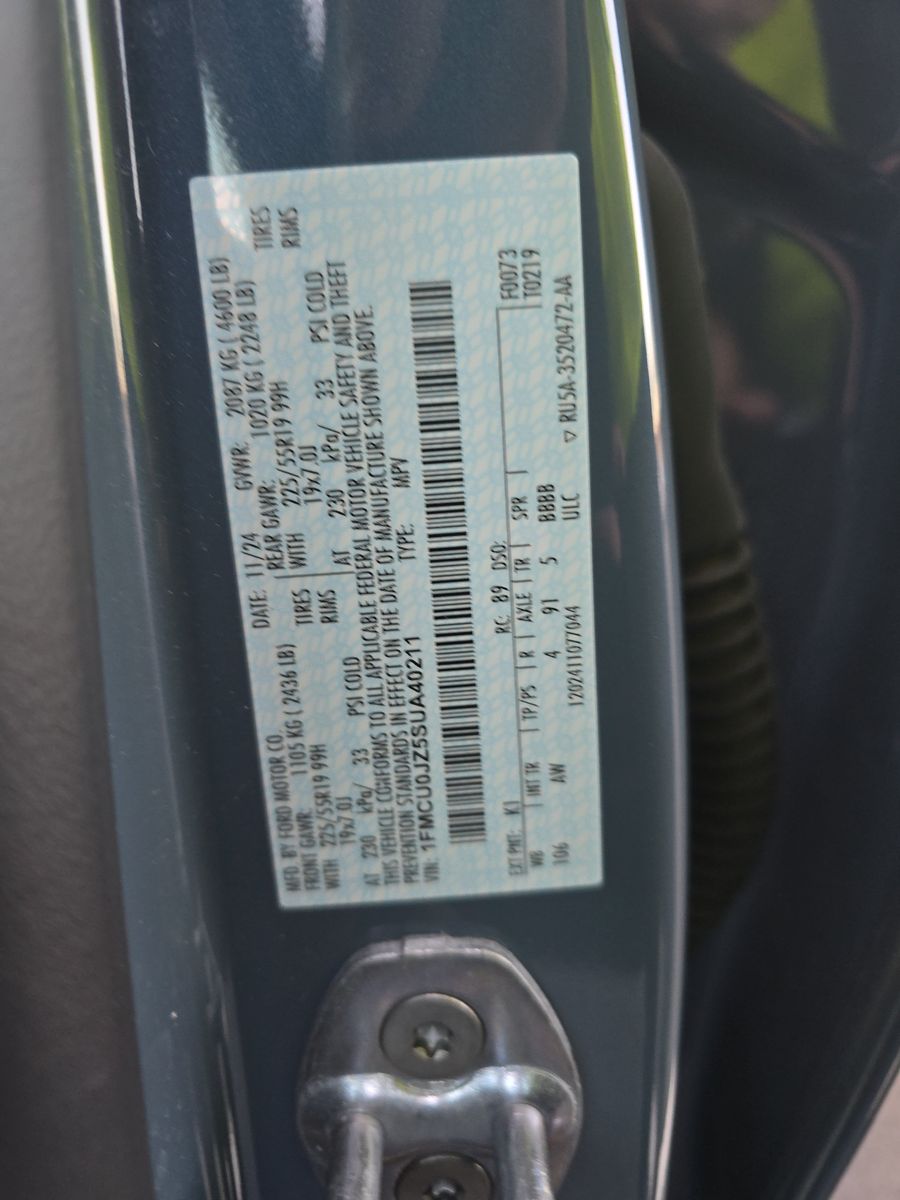 2025 Ford Escape Hybrid Platinum FWD