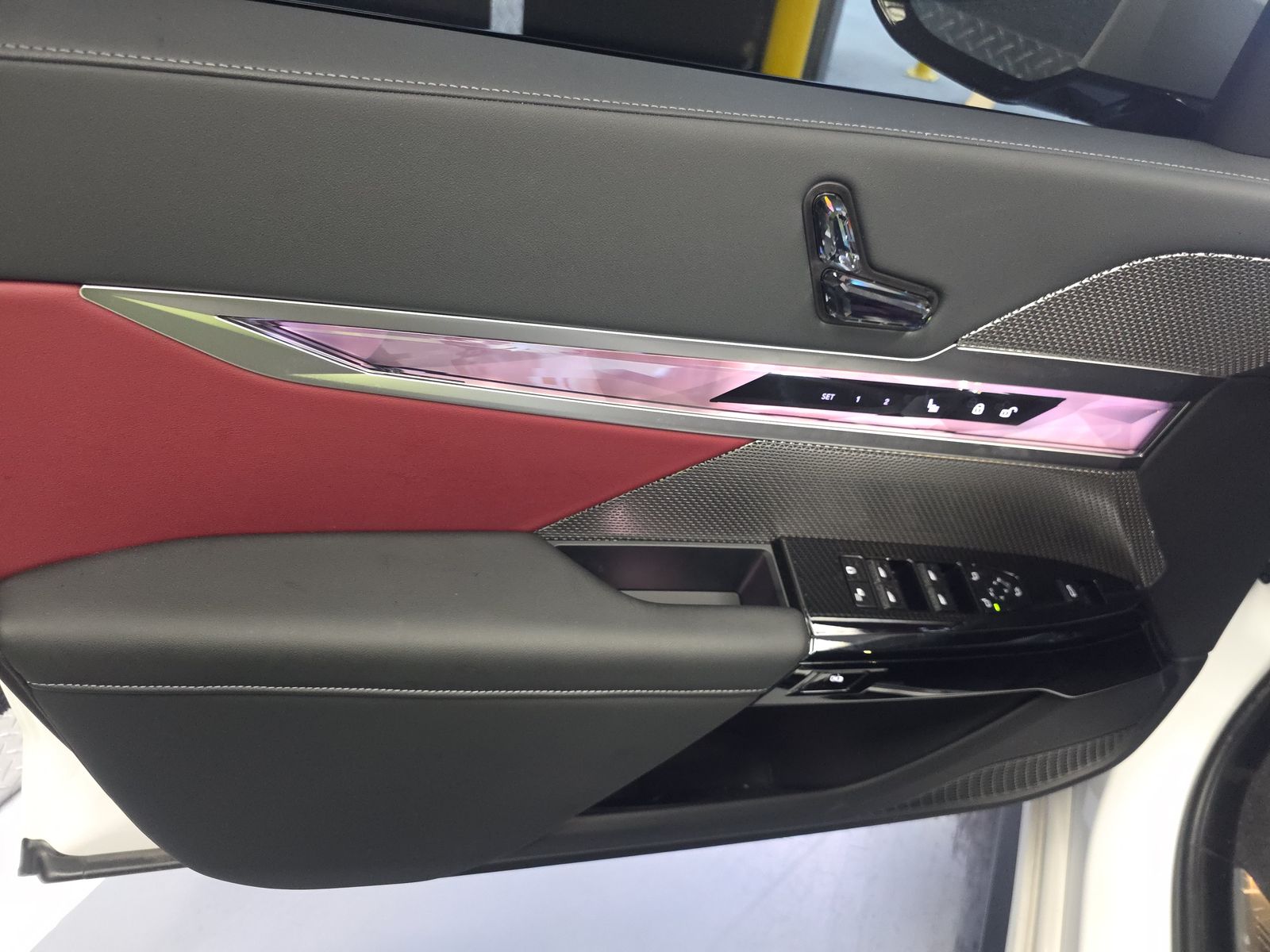 2025 BMW 7 Series 740i RWD