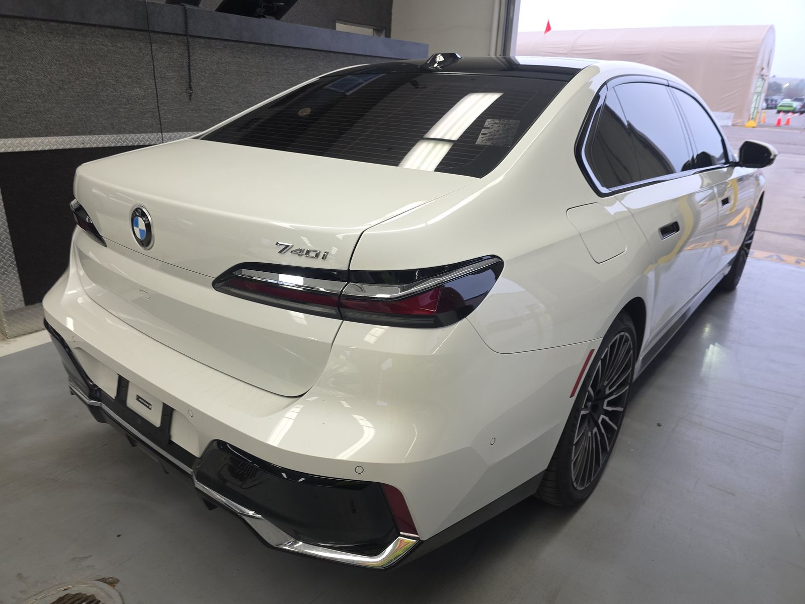 2025 BMW 7 Series 740i RWD