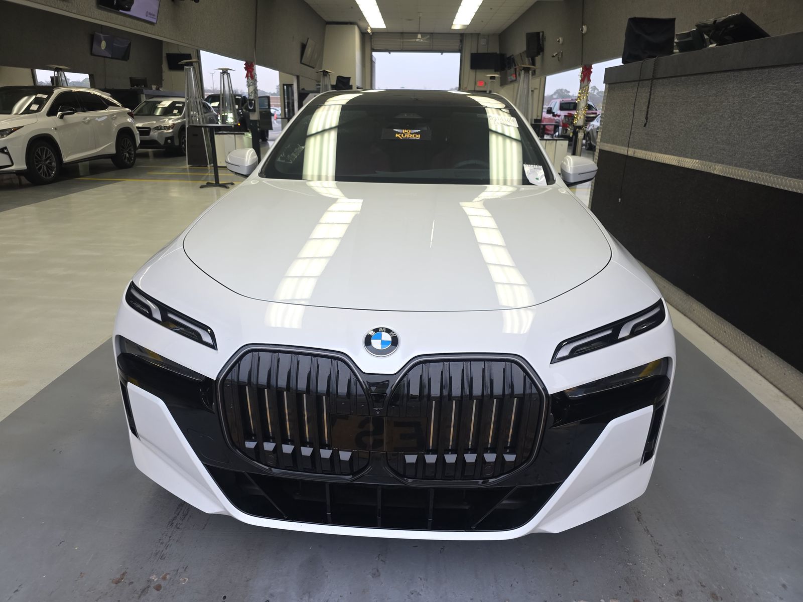 2025 BMW 7 Series 740i RWD