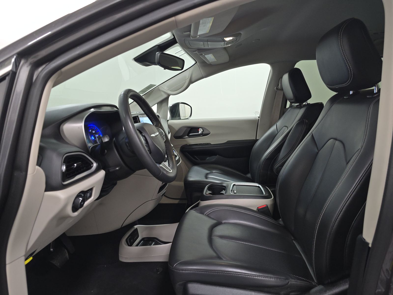 2023 Chrysler Pacifica Touring L FWD