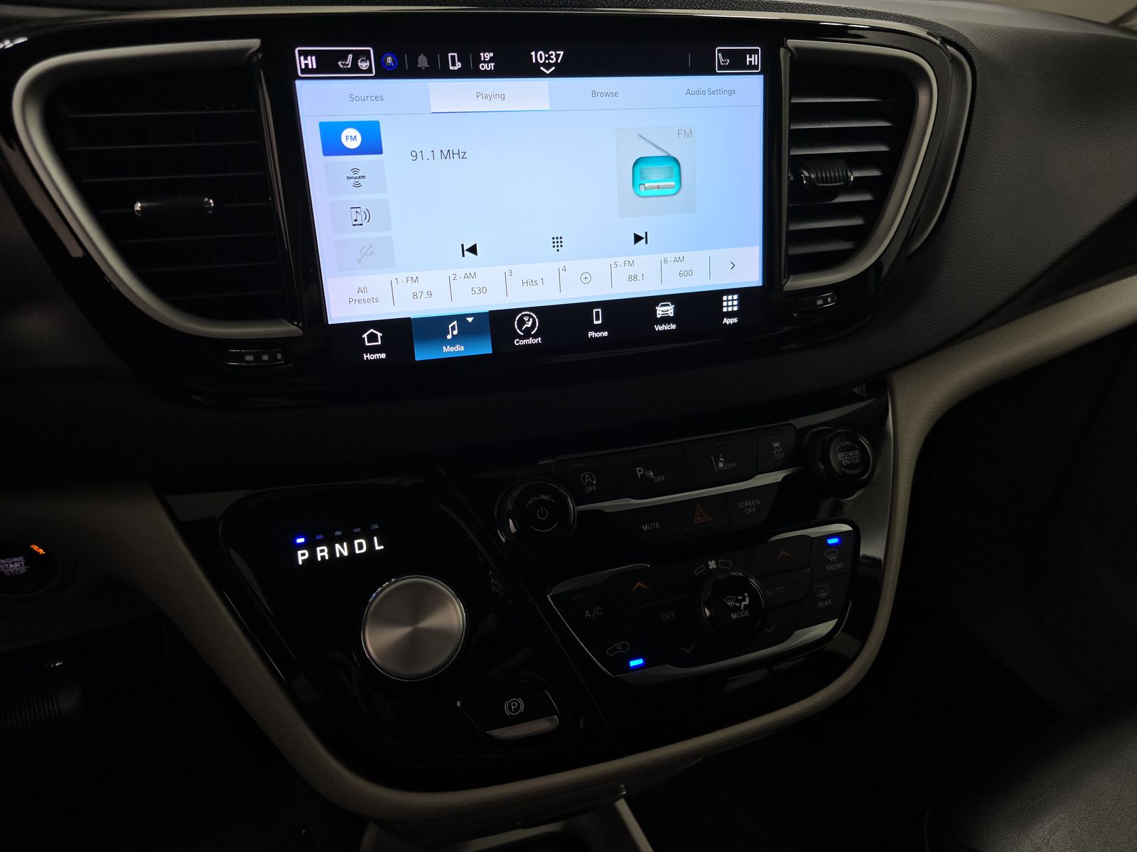 2023 Chrysler Pacifica Touring L FWD