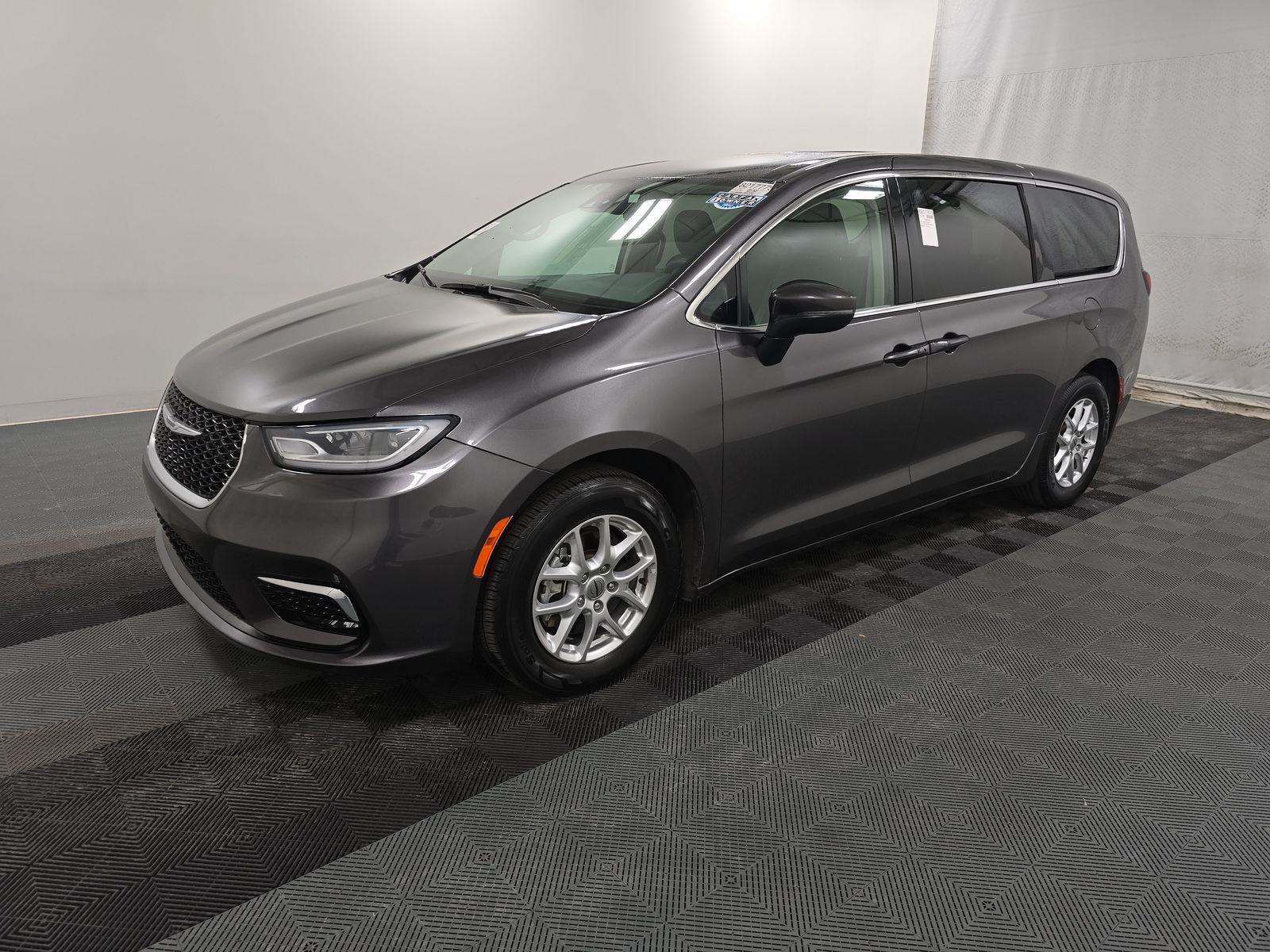 2023 Chrysler Pacifica Touring L FWD