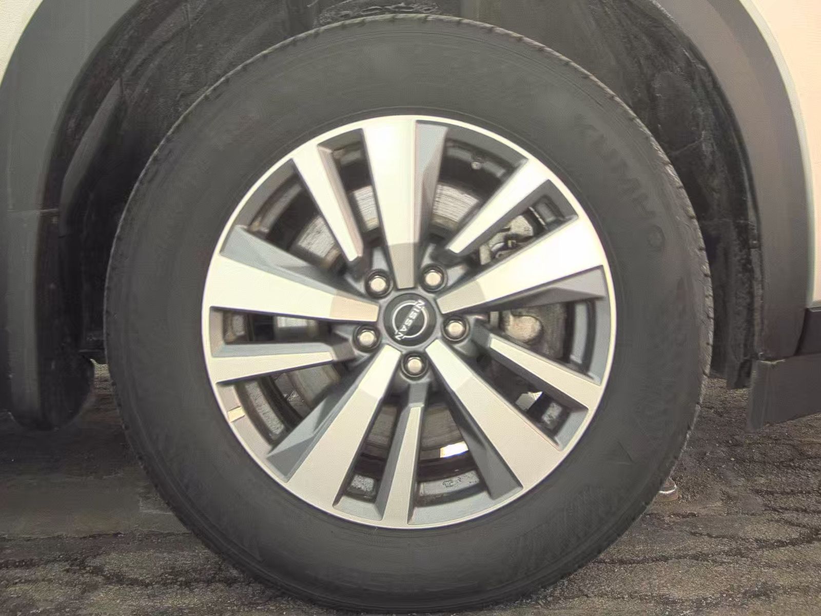 2024 Nissan Pathfinder SL AWD