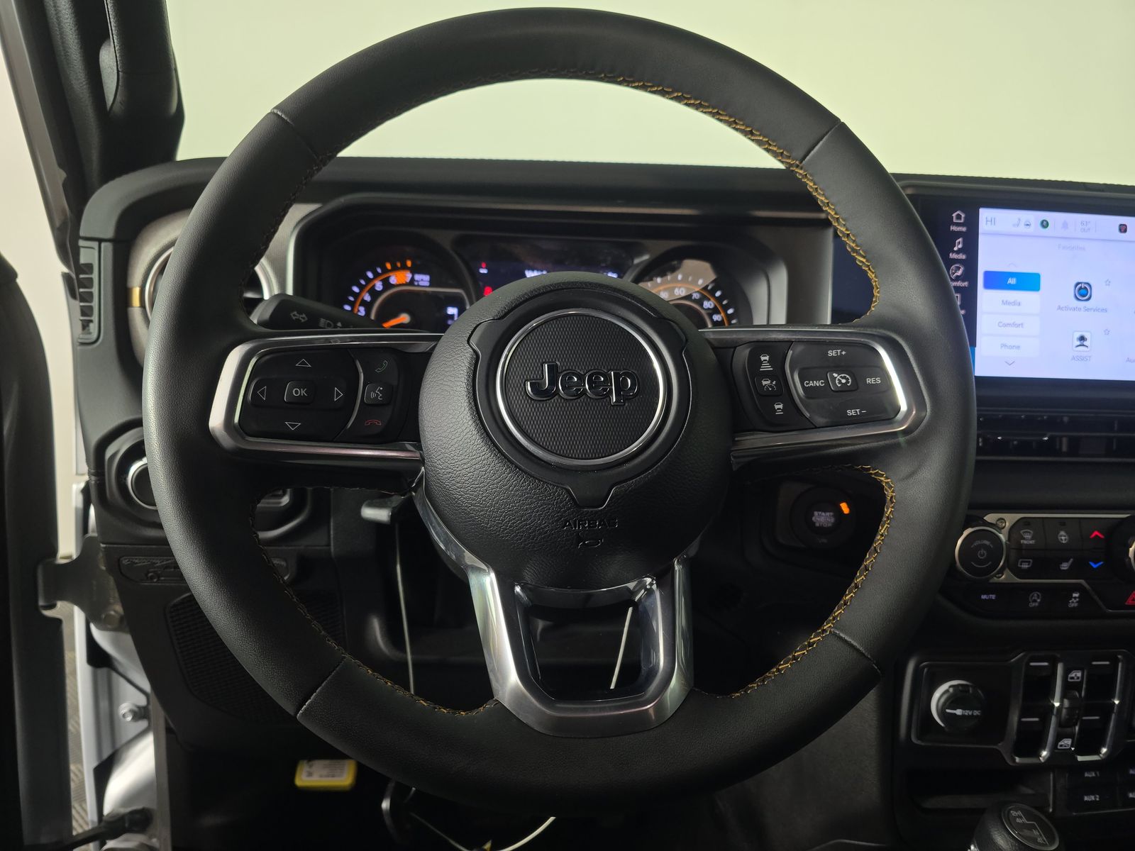 2024 Jeep Wrangler Sahara AWD