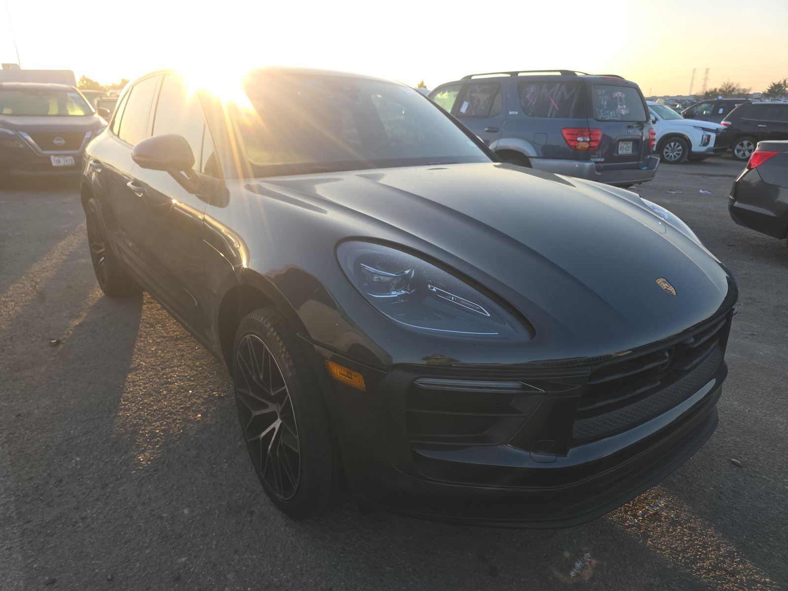 2024 Porsche Macan Base AWD