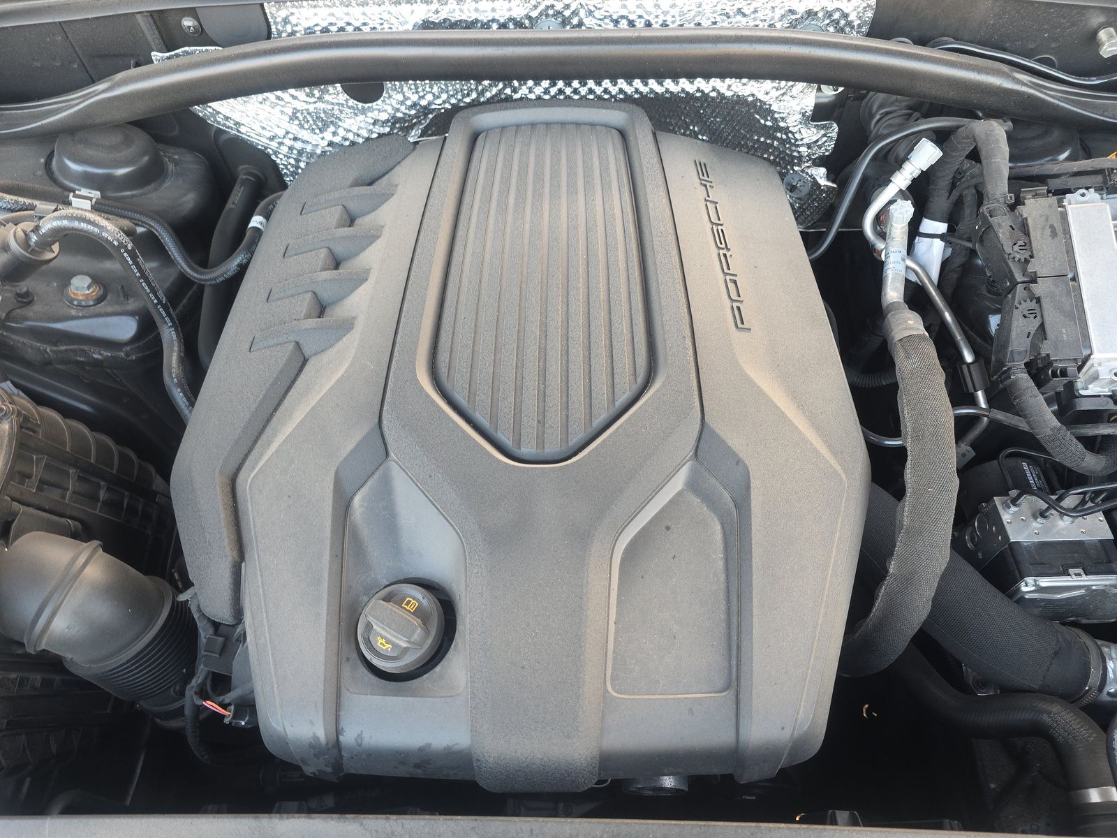 2024 Porsche Macan Base AWD