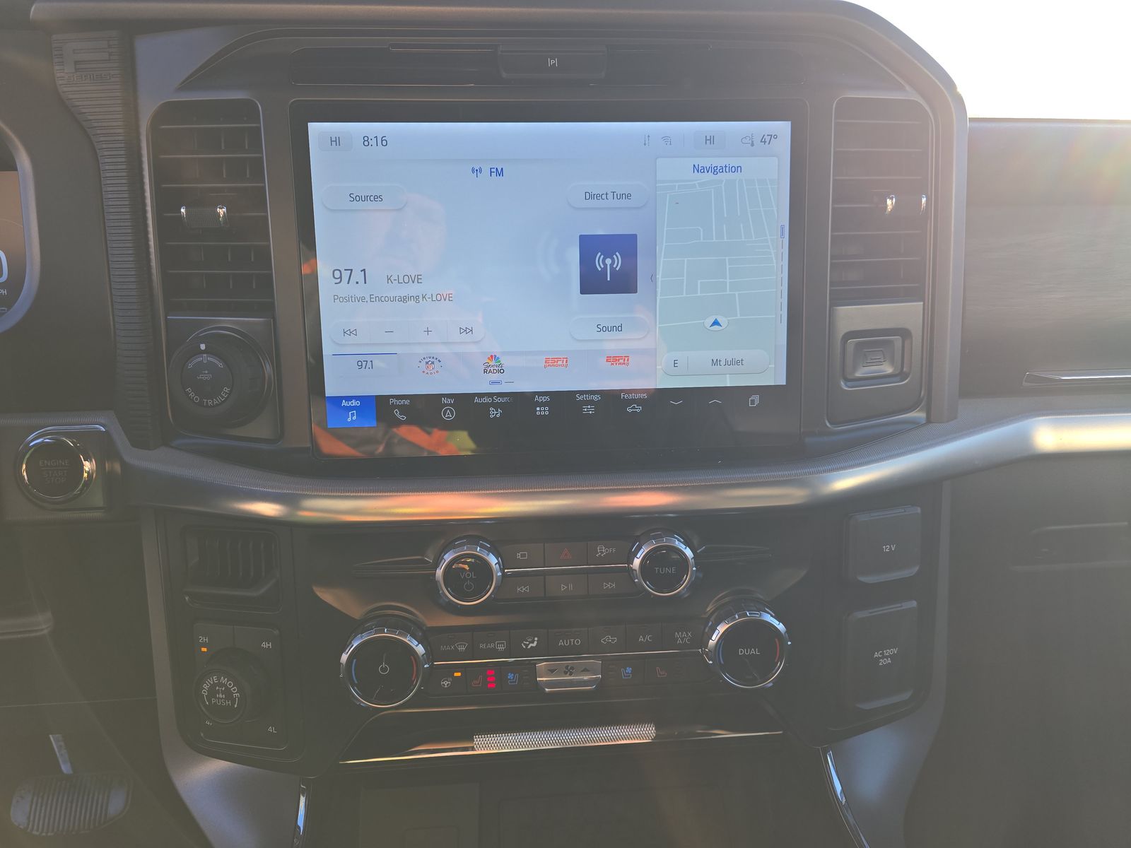 2025 Ford F-150 Hybrid Lariat AWD