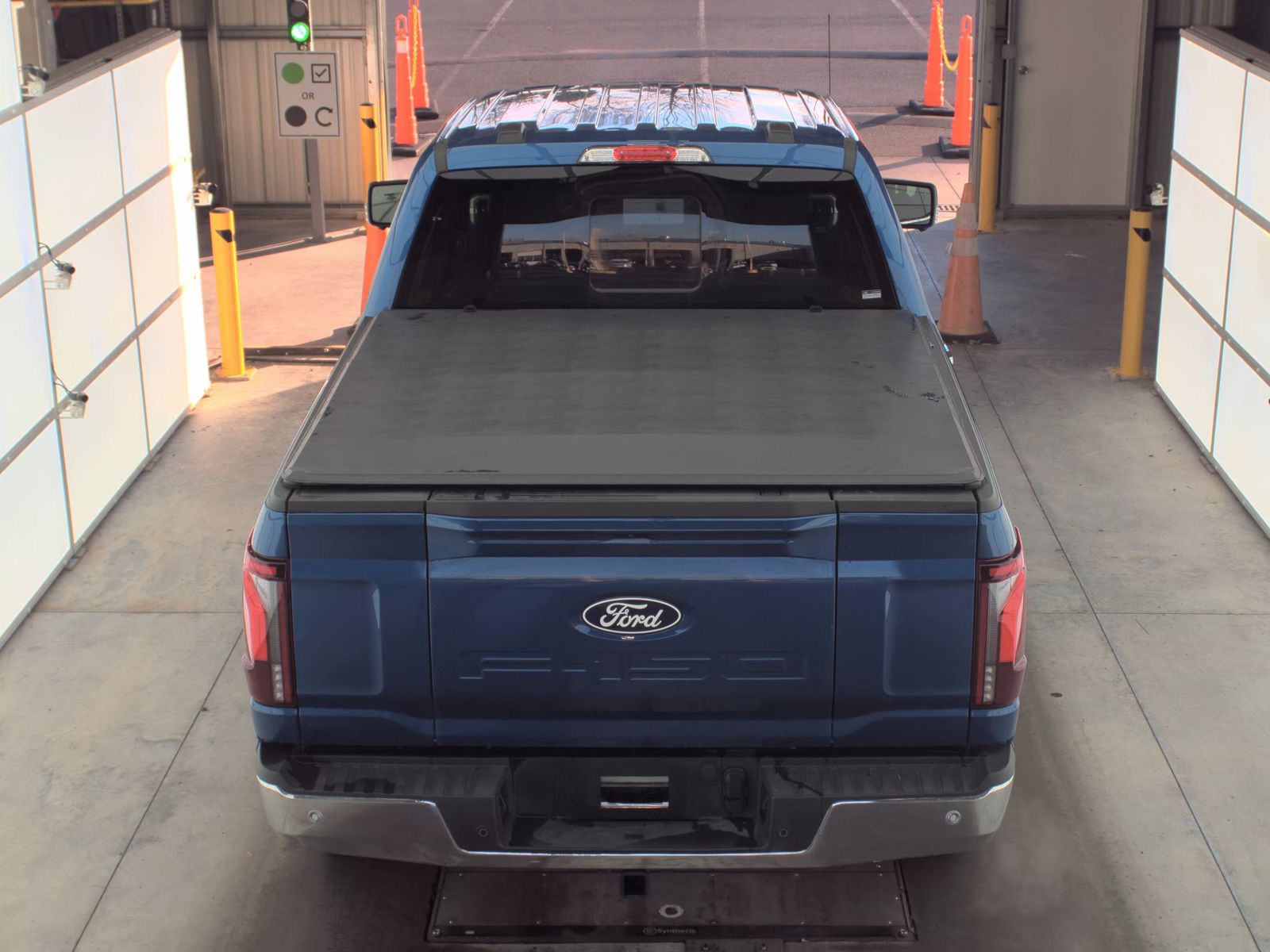 2025 Ford F-150 Hybrid Lariat AWD