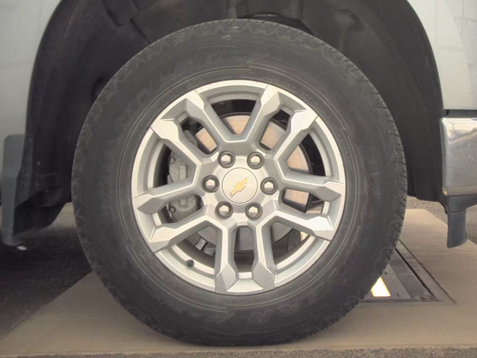 2023 Chevrolet Silverado 1500 LT AWD