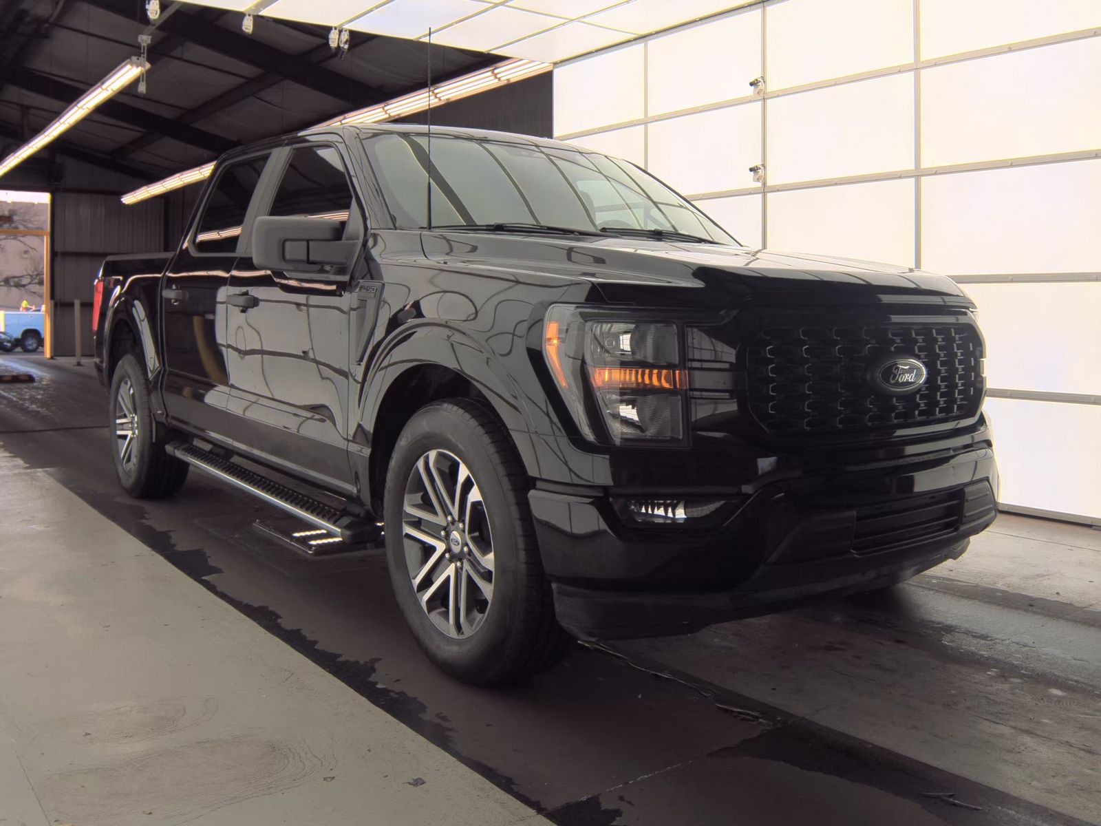 2023 Ford F-150 XL RWD