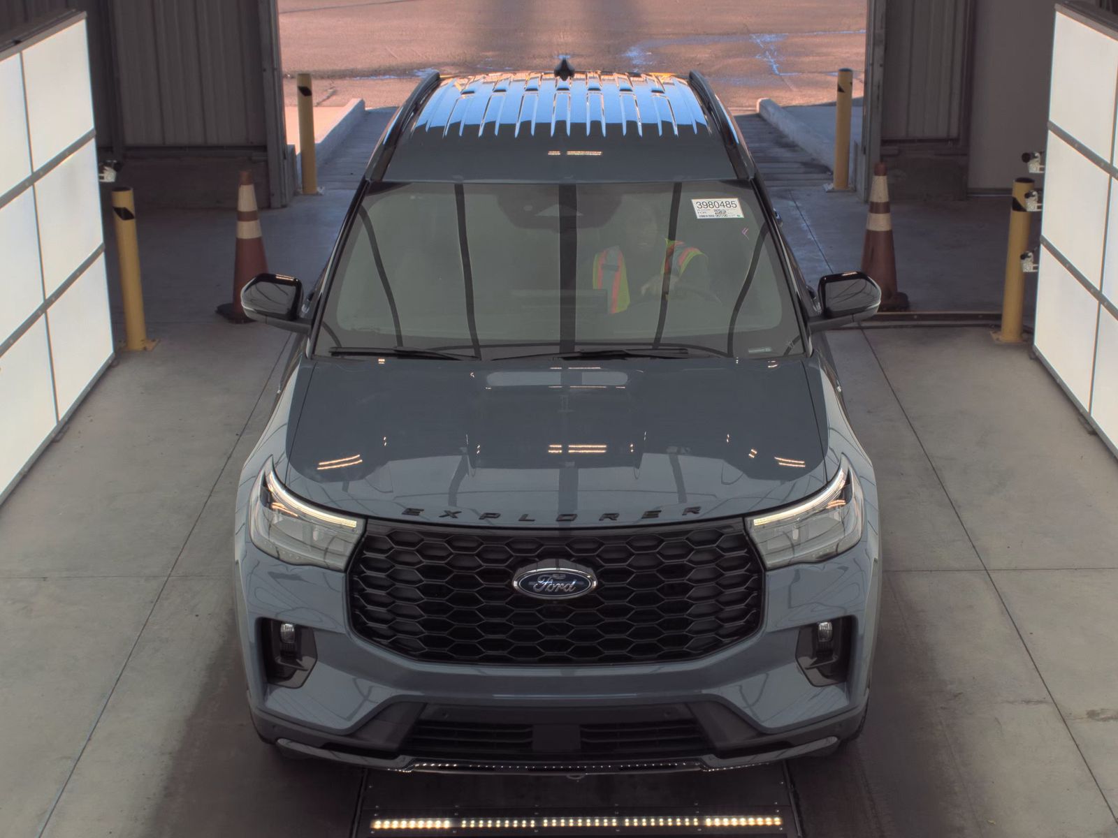 2025 Ford Explorer ST-Line RWD