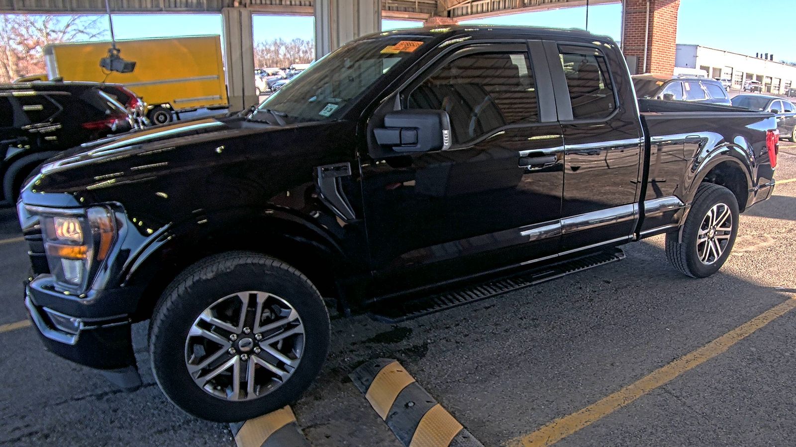 2023 Ford F-150 XL AWD