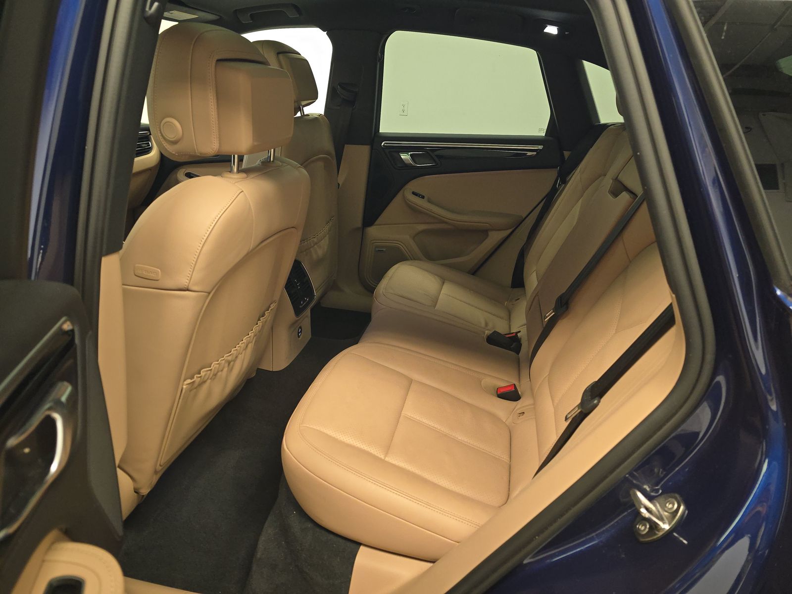 2024 Porsche Macan Base AWD