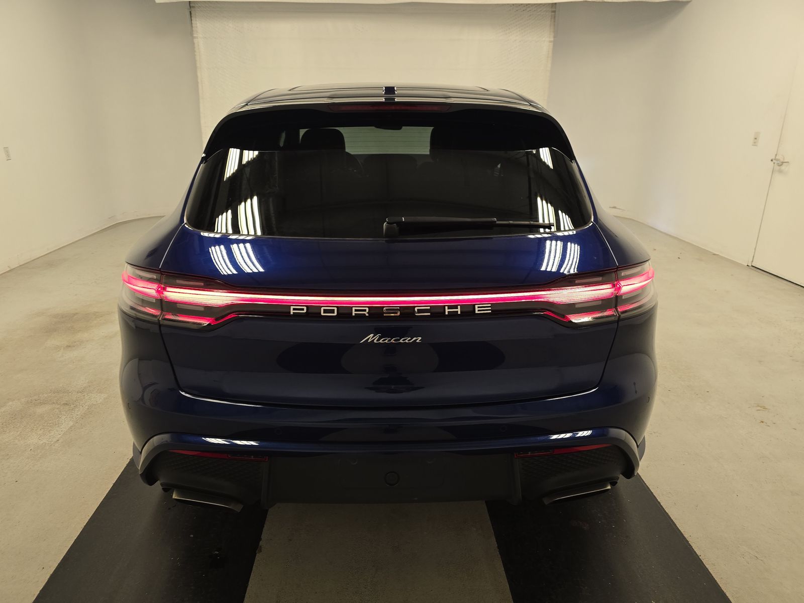 2024 Porsche Macan Base AWD