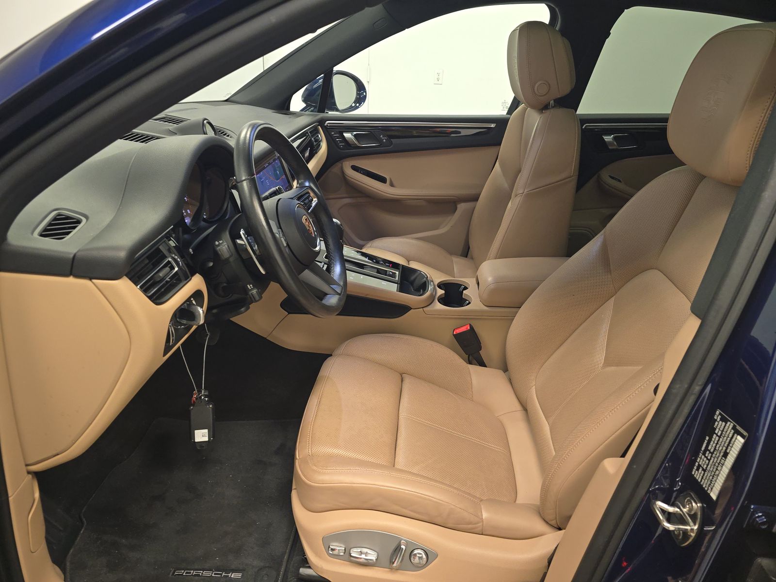 2024 Porsche Macan Base AWD