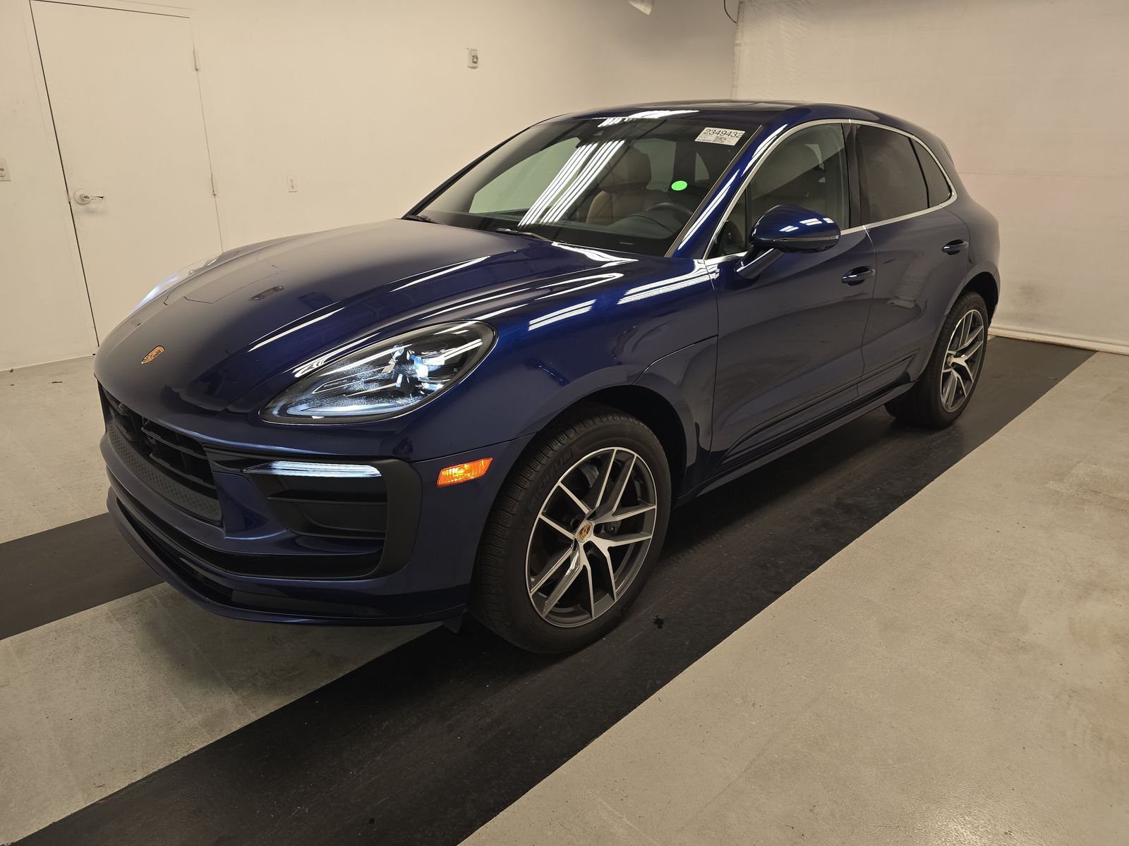 2024 Porsche Macan Base AWD