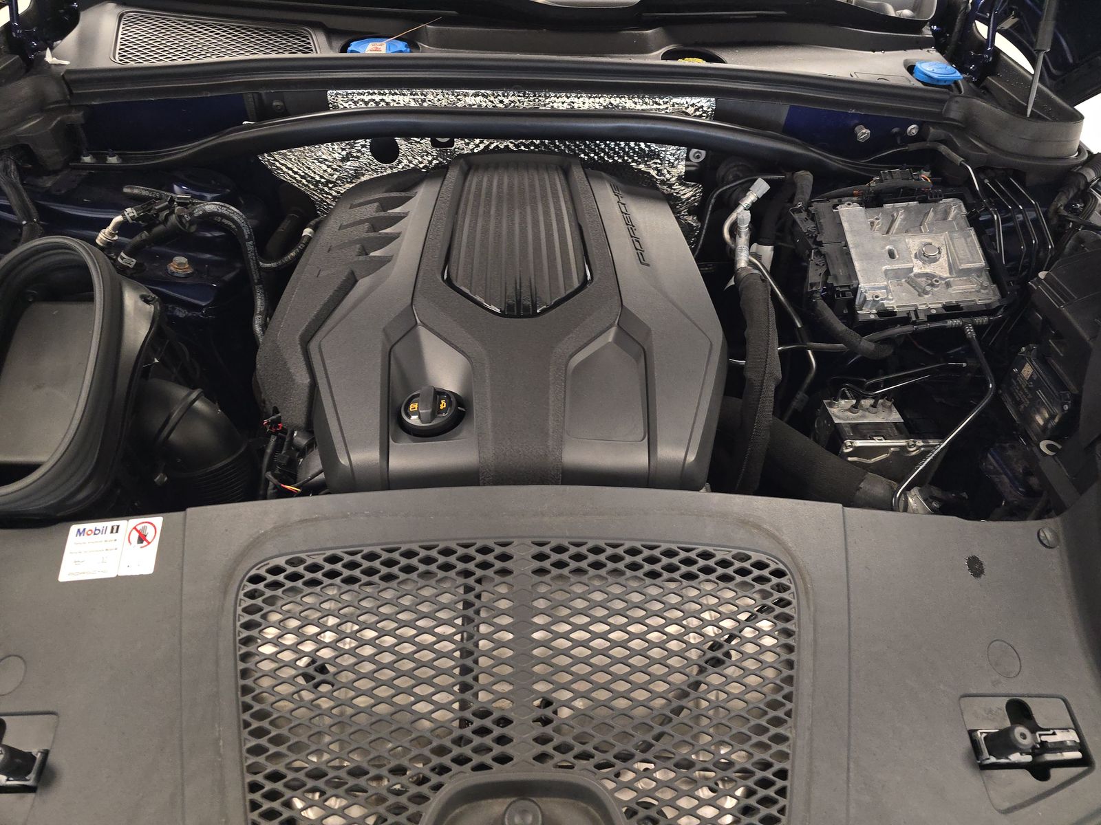 2024 Porsche Macan Base AWD