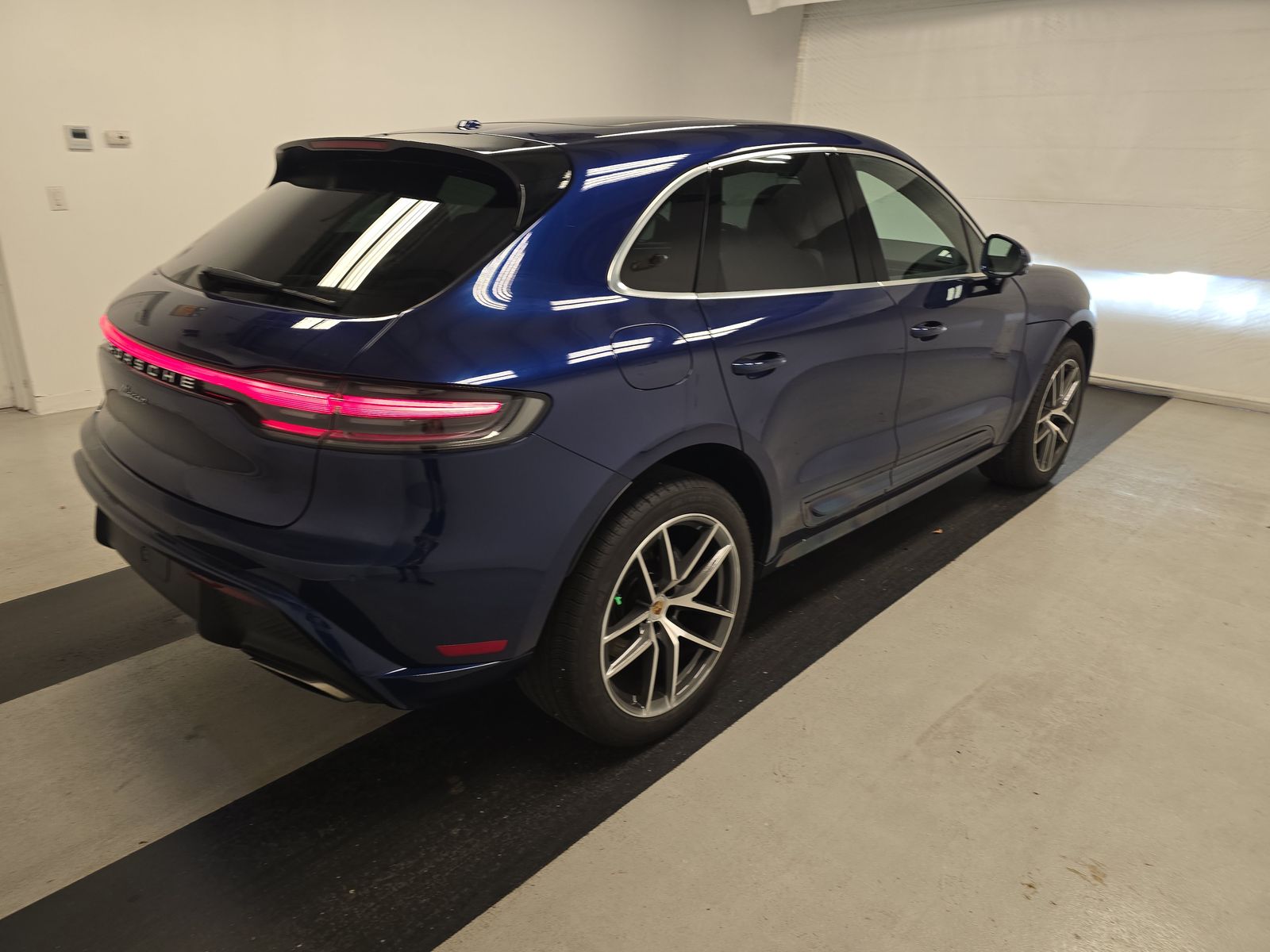 2024 Porsche Macan Base AWD