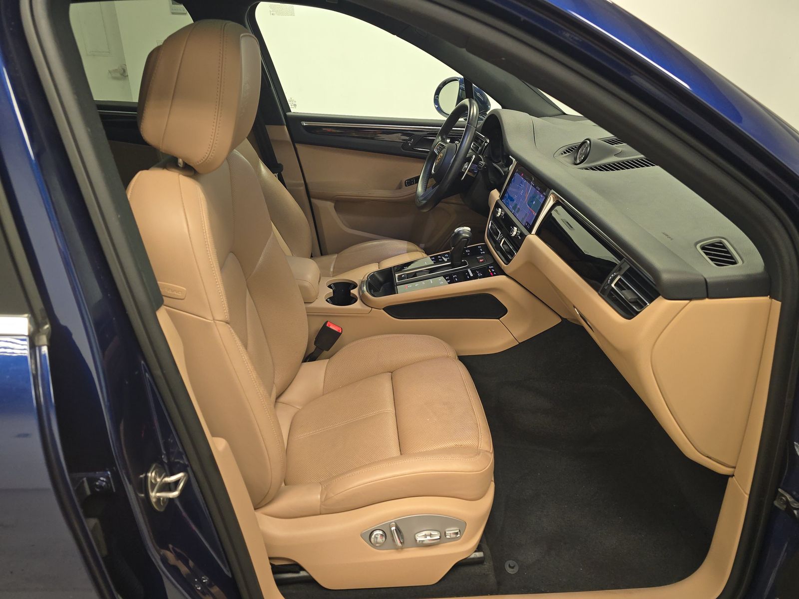 2024 Porsche Macan Base AWD